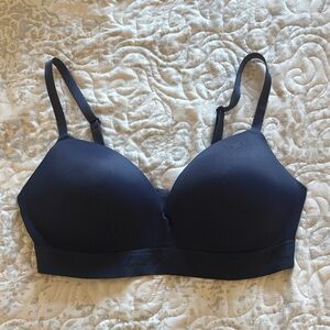 PINK Victoria's Secret Wireless Wear Everywhere Bra 36D